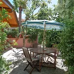 Elbaloves Appartaments Apartman