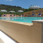 Elbaloves Appartaments كابوليفيري