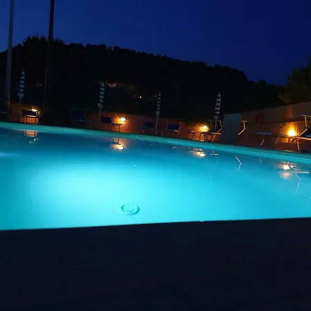 Appartement Elbaloves Appartaments *