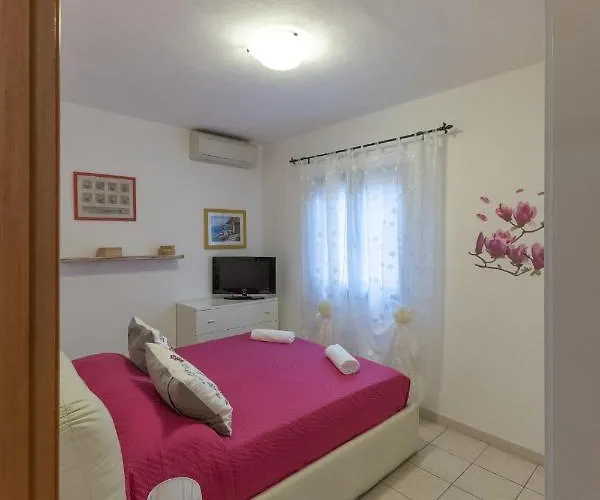 Elbaloves Appartaments *