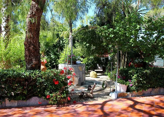 Elbaloves Appartaments * Каполивери