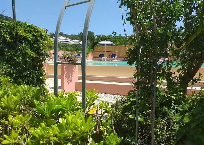 Elbaloves Appartaments Апартаменты